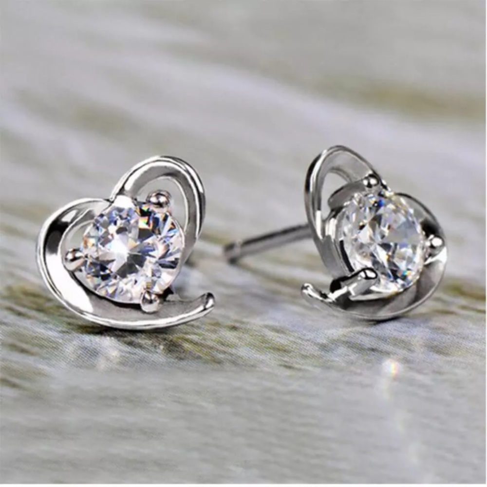 🌟 Heart 💜 Stud Earrings